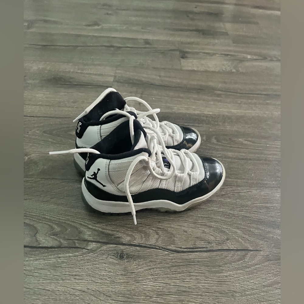 Toddler boys black and white Air Jordan’s